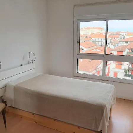 Lumineux En Centre-ville Avec Balcon, Parking Prive Et Wifi A - Fr-1-239-598