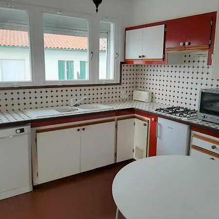 Apartment Lumineux En Centre-ville Avec Balcon, Parking Prive Et Wifi A - Fr-1-239-598 *